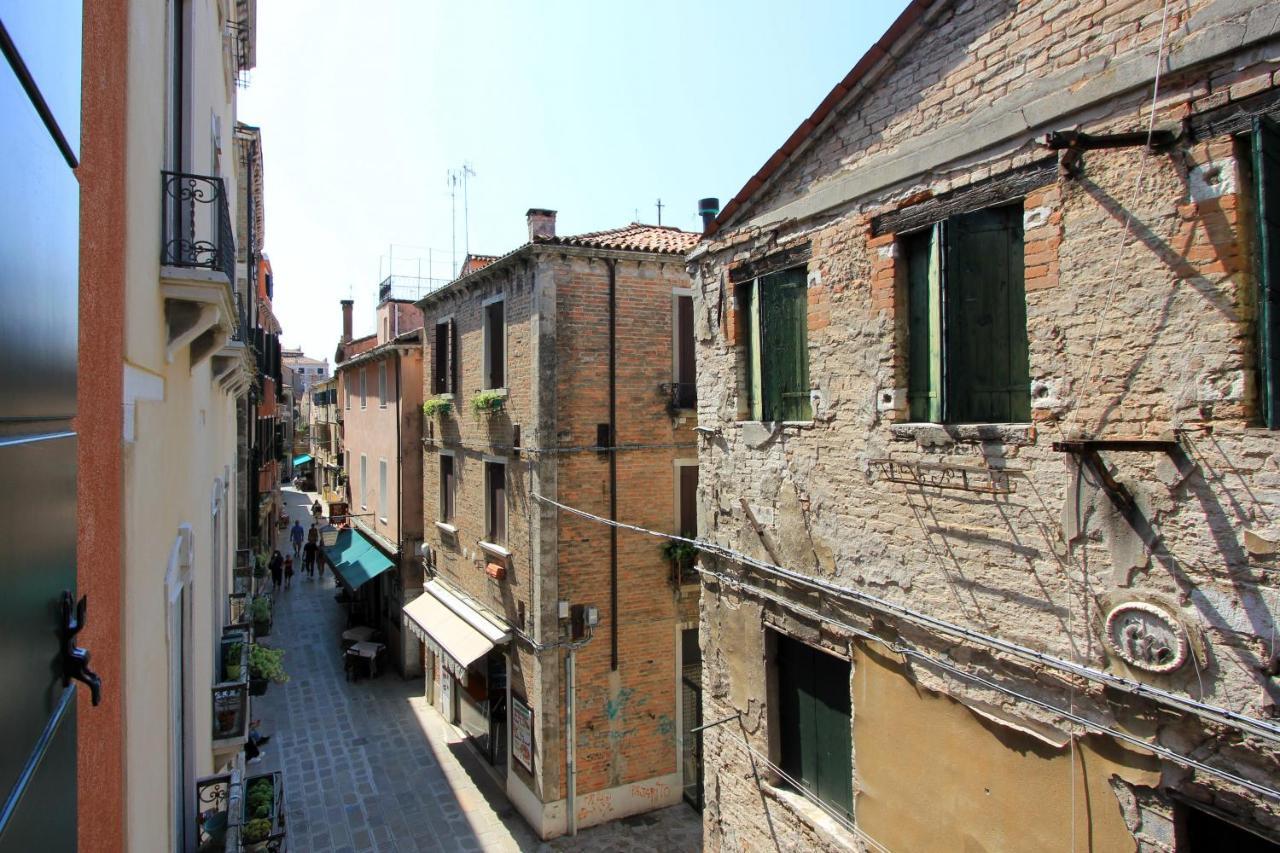 Degli Artisti Appartement